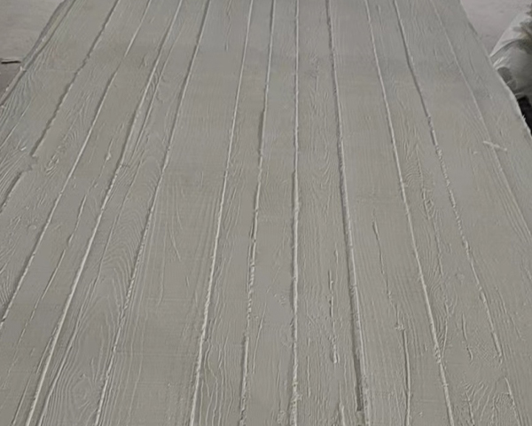 Wood Pouring 2