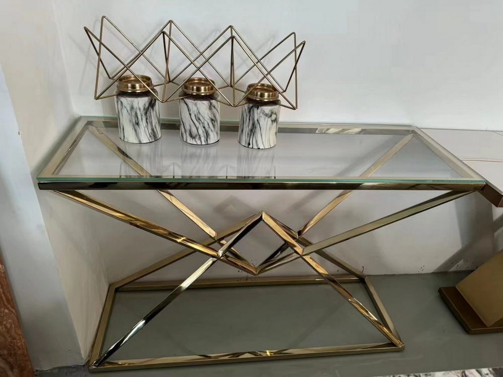 Petal Style Stainless Steel Table